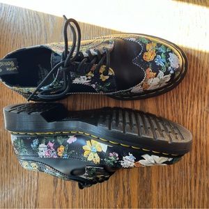 3989 Darcy Doc Ankle Shoes, Brand New & Never worn. Gifted for Christmas 🥴